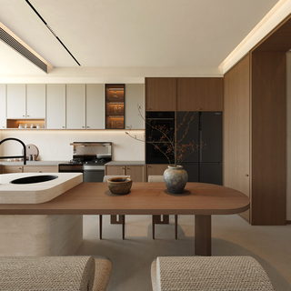 鲸山觐海-吕总富居